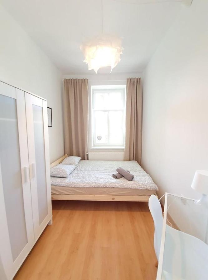 Pokoje 10 Minut Do Monciaka Apartment